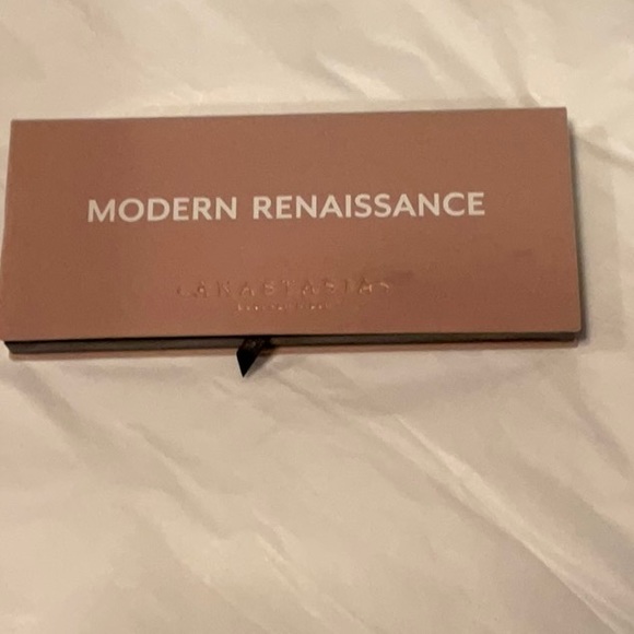 Anastasia, Modern Renaissance NIP - Picture 1 of 2